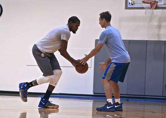 多突击手 多突击手